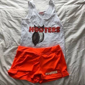 Hooters girl outfit